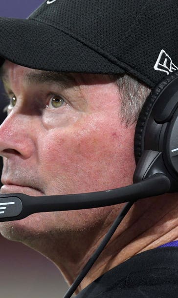 Vikings' Zimmer won't coach vs. Cowboys after emergency eye surgery